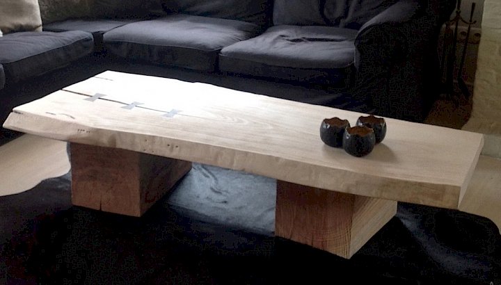 Afbeelding 14 salontafel in massief hout